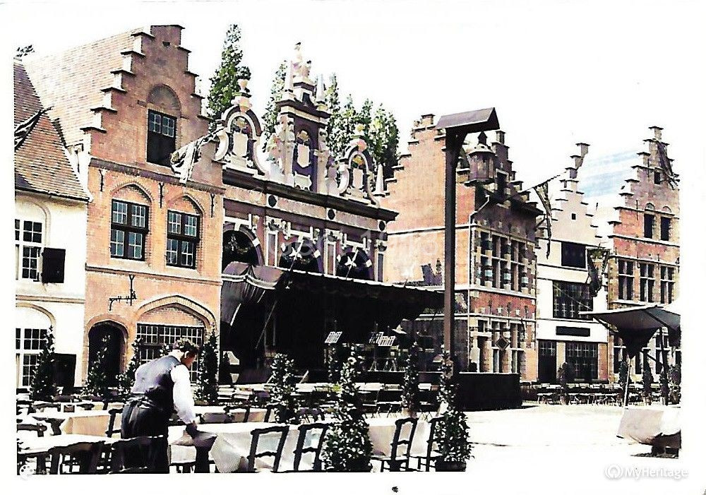 18-Markt-Oud-Vlaendren-het-toneel-Colorized